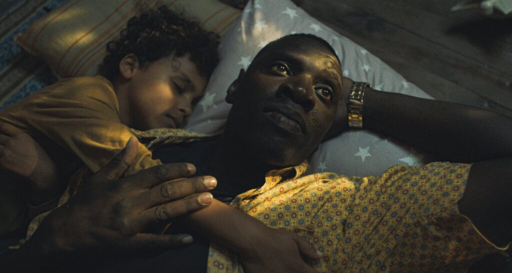 Festivalovo oceňovaná dráma Bol som cudzincom prichádza do kín